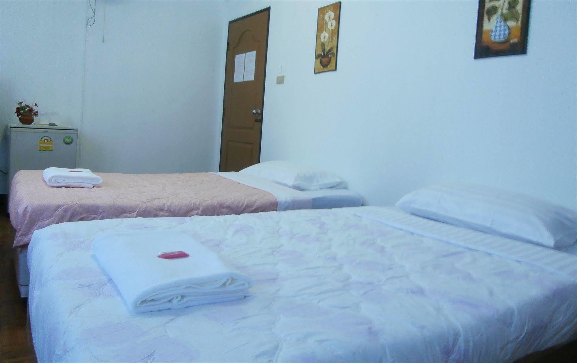 Nonni Guesthouse เชียงใหม่ ภายนอก รูปภาพ