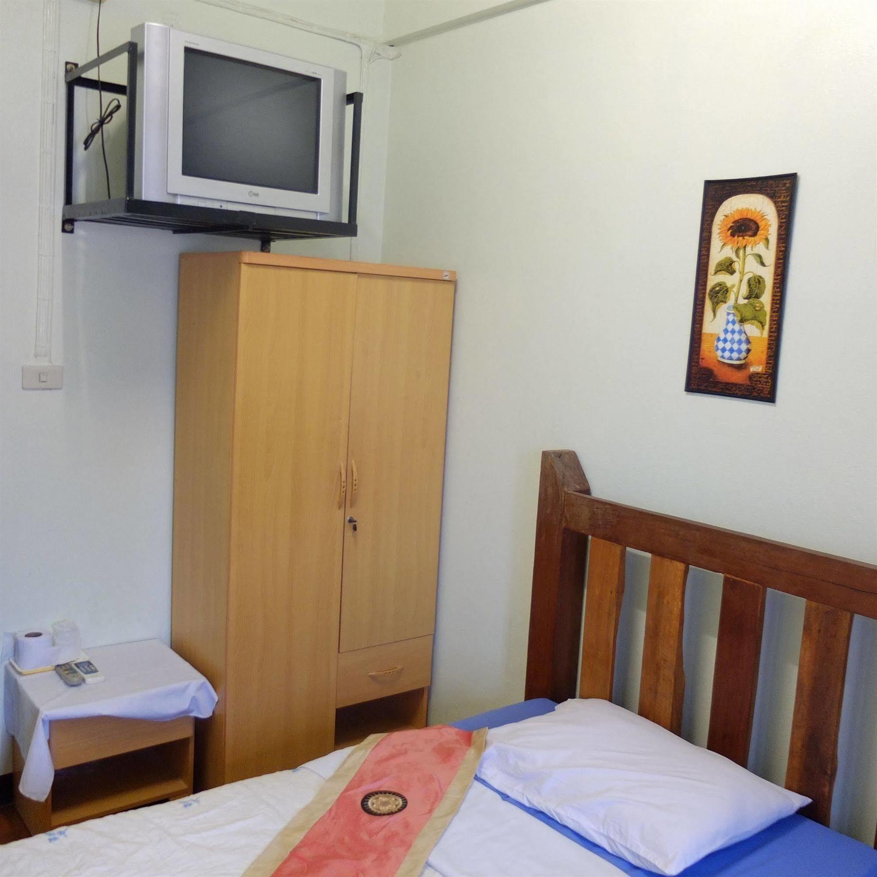 Nonni Guesthouse เชียงใหม่ ภายนอก รูปภาพ