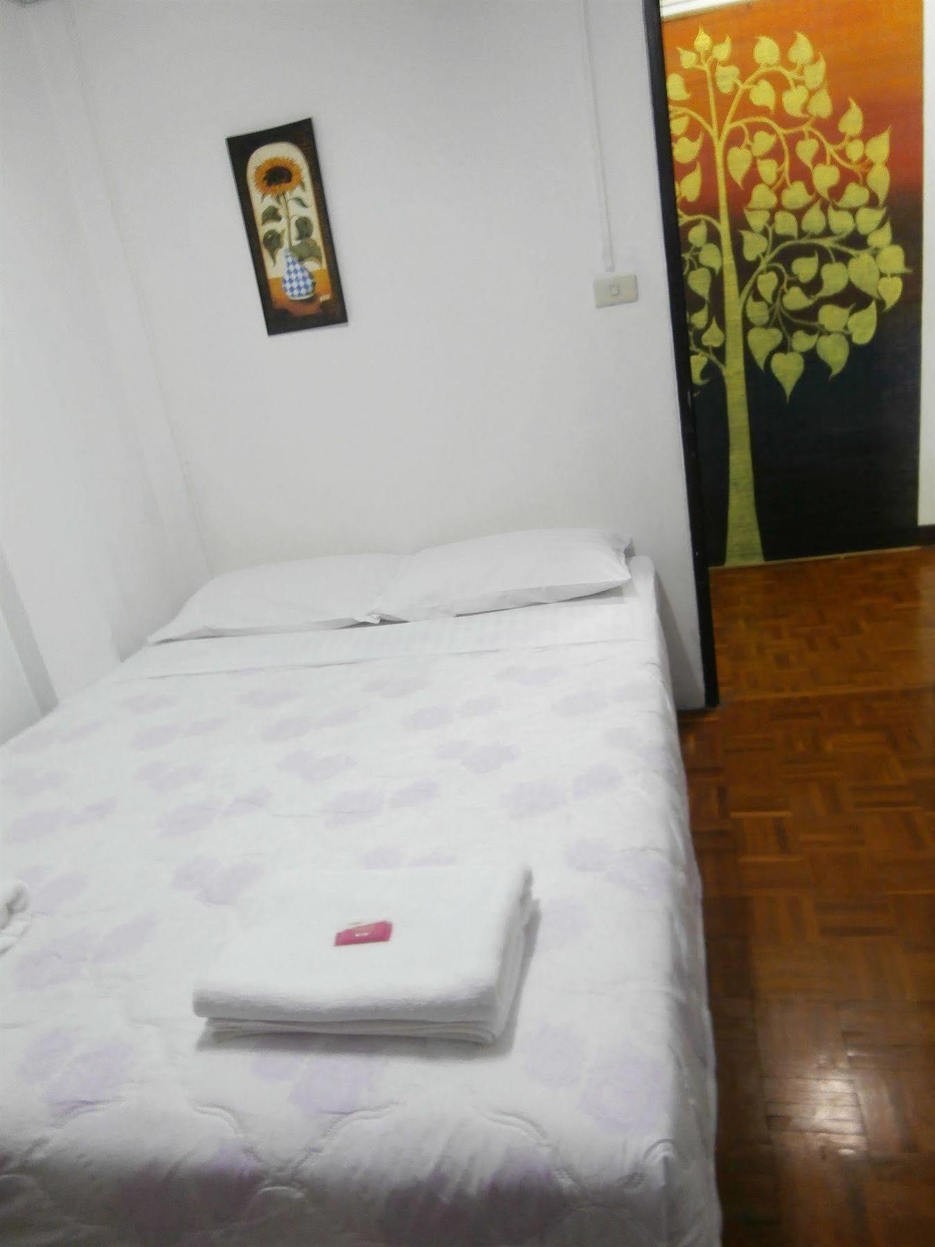 Nonni Guesthouse เชียงใหม่ ภายนอก รูปภาพ