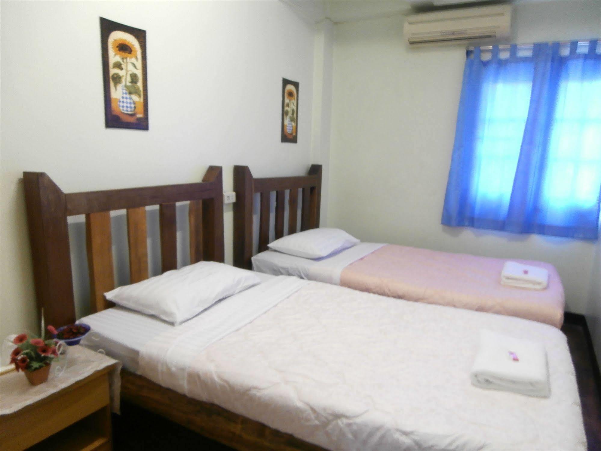 Nonni Guesthouse เชียงใหม่ ภายนอก รูปภาพ