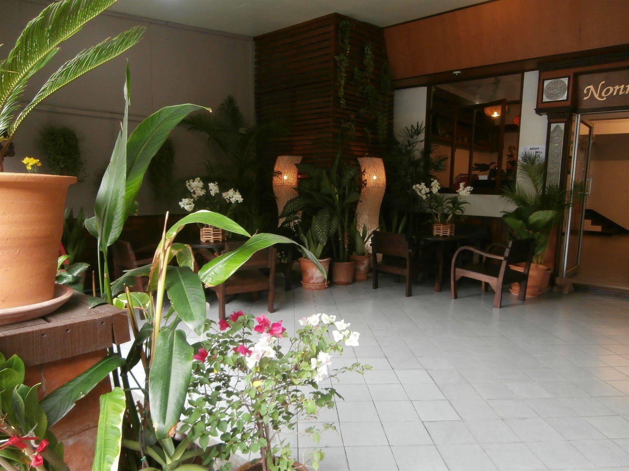 Nonni Guesthouse เชียงใหม่ ภายนอก รูปภาพ